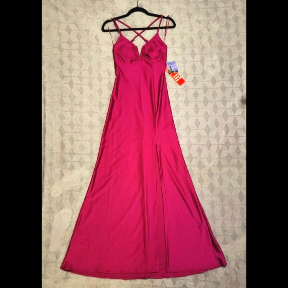 Morgan&Co - Barbie Pink Satin Prom Dress
